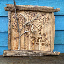 Load image into Gallery viewer, PERSONALISED DRIFTWOOD &amp; PYROGRAPHY FAMILY TREE WALL HANGING
