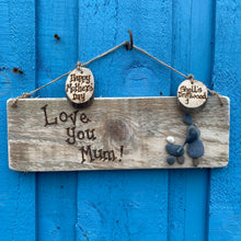 Load image into Gallery viewer, PERSONALISED PEBBLE PLAQUES/ MADE ESPECIALLY FOR YOUR MUM
