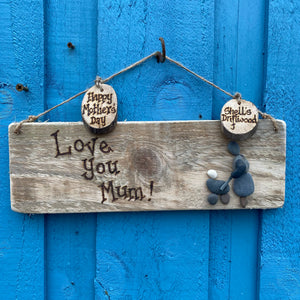 PERSONALISED PEBBLE PLAQUES/ MADE ESPECIALLY FOR YOUR MUM