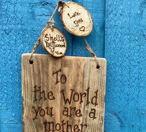 PERSONALISED OYSTER ANGEL PLAQUE/ MADE ESPECIALLY FOR YOUR MUM